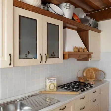 Apartment Lo Strettoio Mit Gemeinschaftspool Gambassi Terme